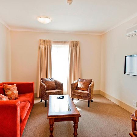 Protea Hotel By Marriott Walvis Bay Indongo Екстериор снимка