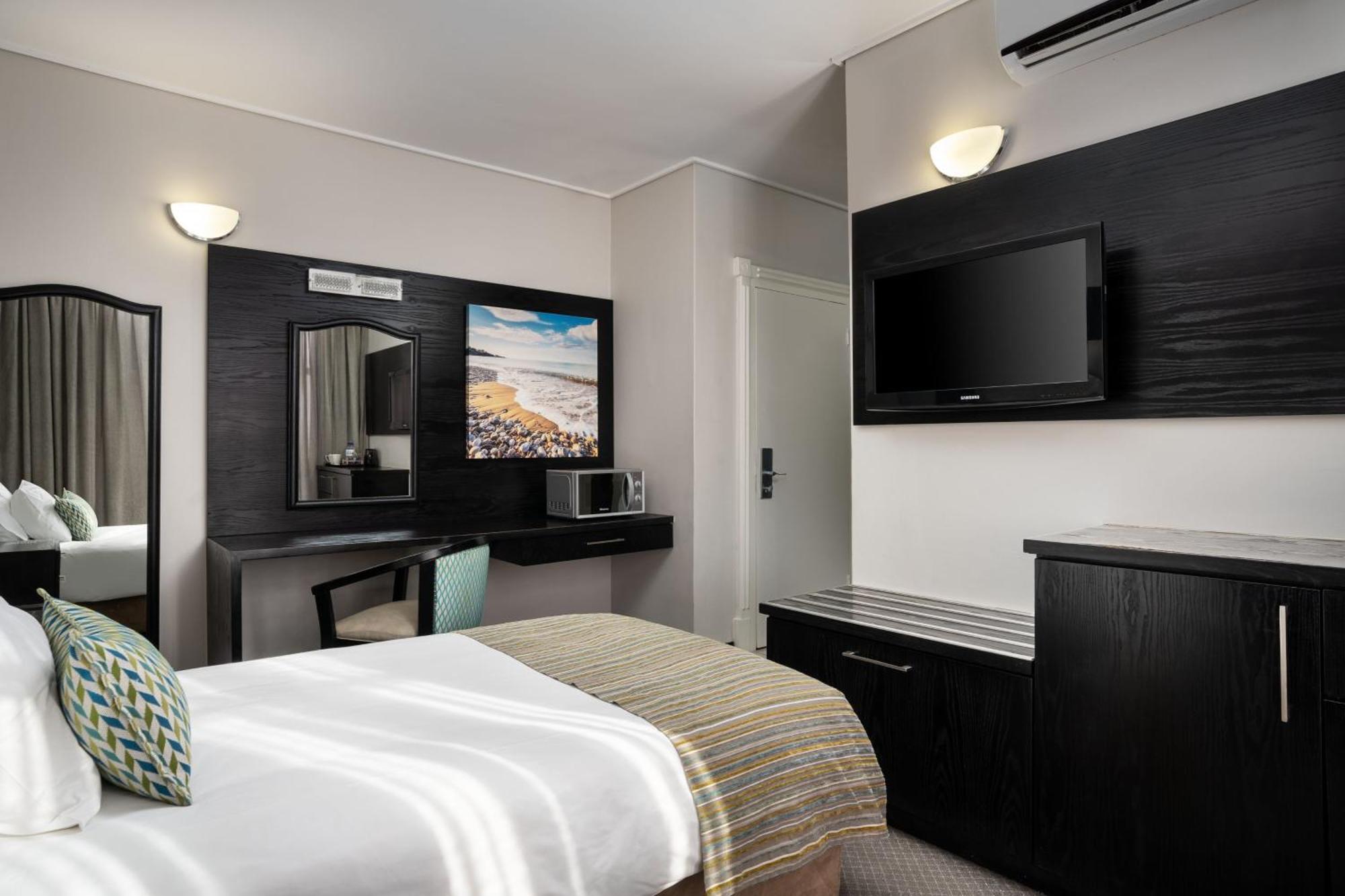 Protea Hotel By Marriott Walvis Bay Indongo Екстериор снимка