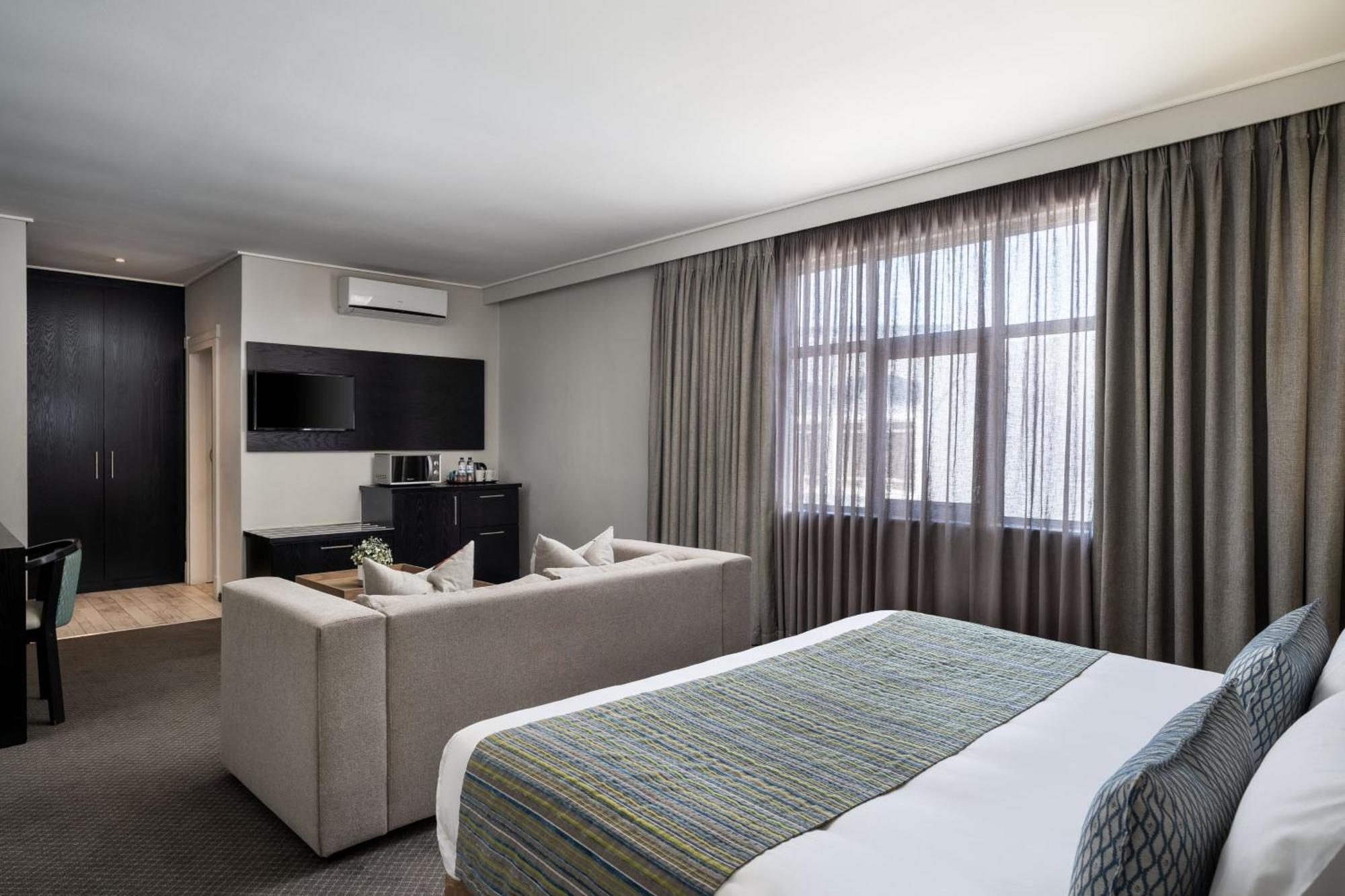Protea Hotel By Marriott Walvis Bay Indongo Екстериор снимка