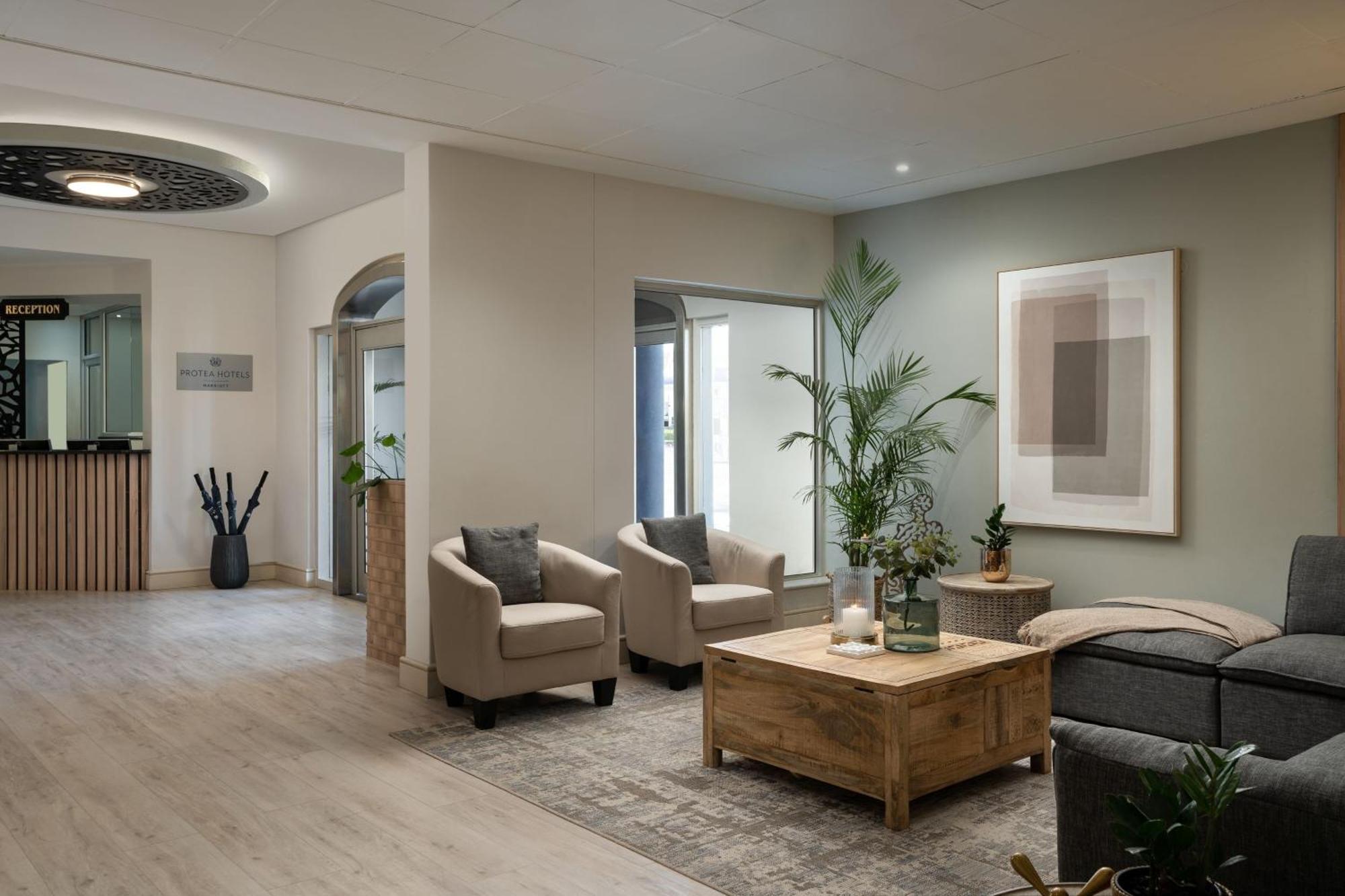 Protea Hotel By Marriott Walvis Bay Indongo Екстериор снимка