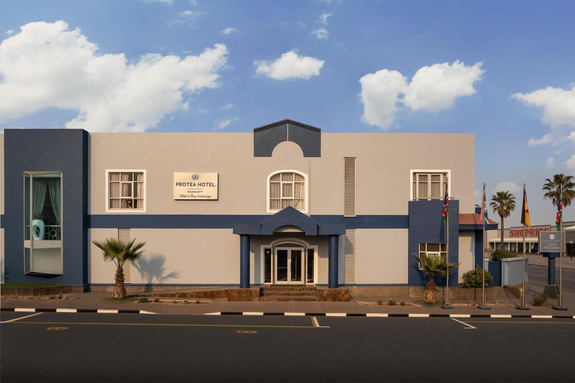 Protea Hotel By Marriott Walvis Bay Indongo Екстериор снимка